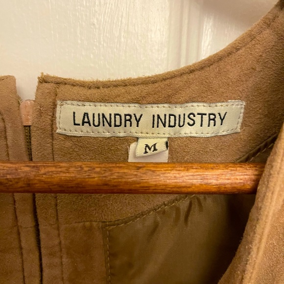 Vintage 1990’s Laundry Industry 100% Goat Suede Top in a Size Medium - Picture 3 of 10